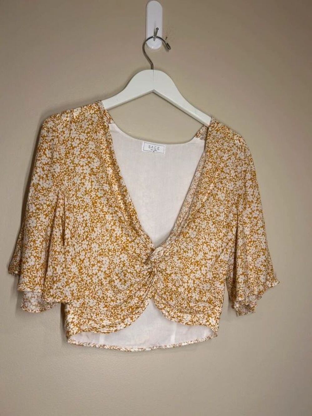 Sage The Label Women's Mustard White Floral Crop Top Flutter Sleeves